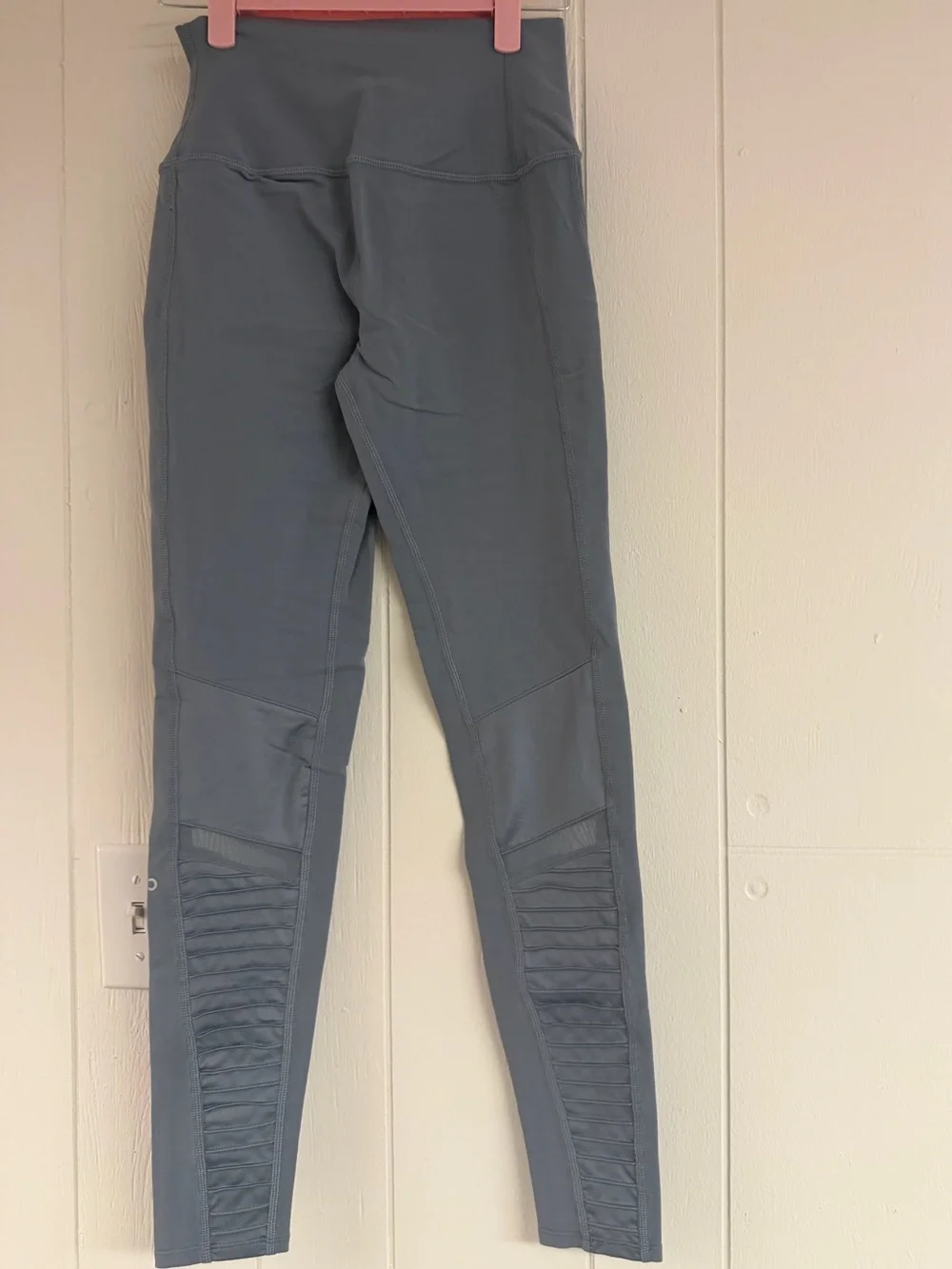 ALO Yoga Women's Slate Gray Moto Leggings- Size S